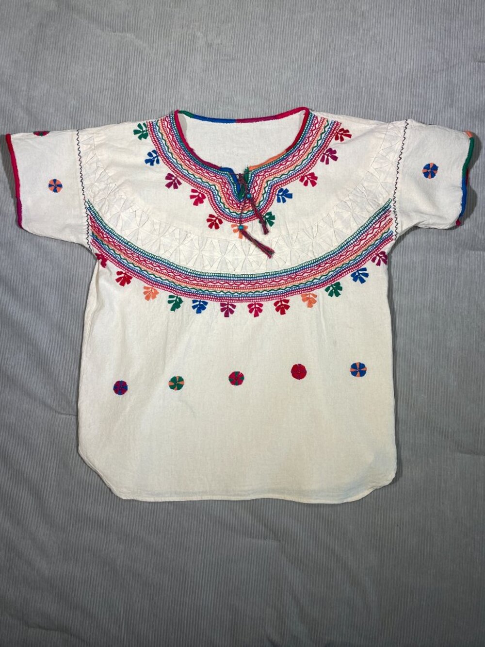 Vintage Mexican Embroidered Floral Huipil Boho Tunic Blouse - Picture 3 of 6